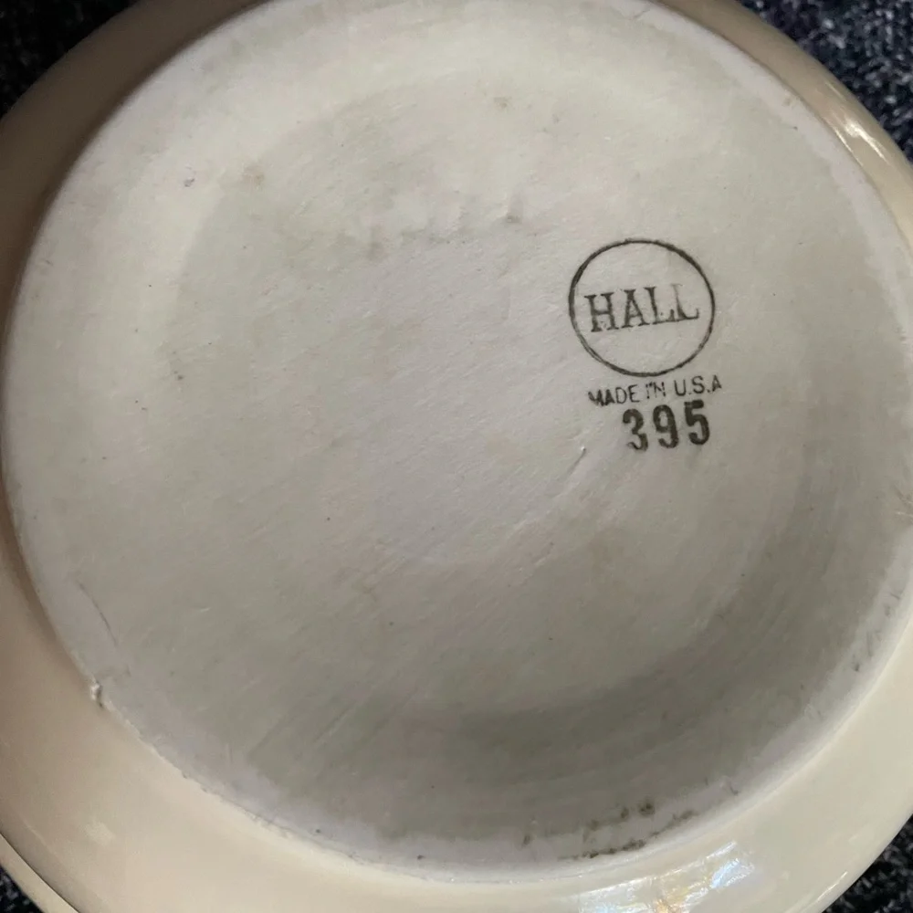Vintage Hall ‘Haute Canine’ Dog Bowl in Cream 392 & Gray Bowl 395 w Gold Trim